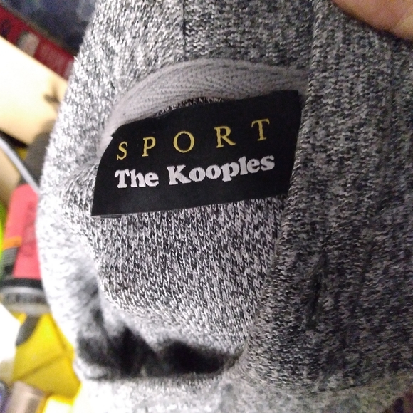 Final Sale - THE KOOPLES SPORT Heathered Gray Sweater w/Lace Trim, size 1… - Picture 2 of 4